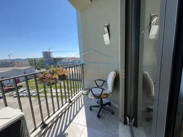 Tirane, jepet me qera ambjent biznesi Kati 4, 260 m² 1.780 € (Bulevardi i Ri)