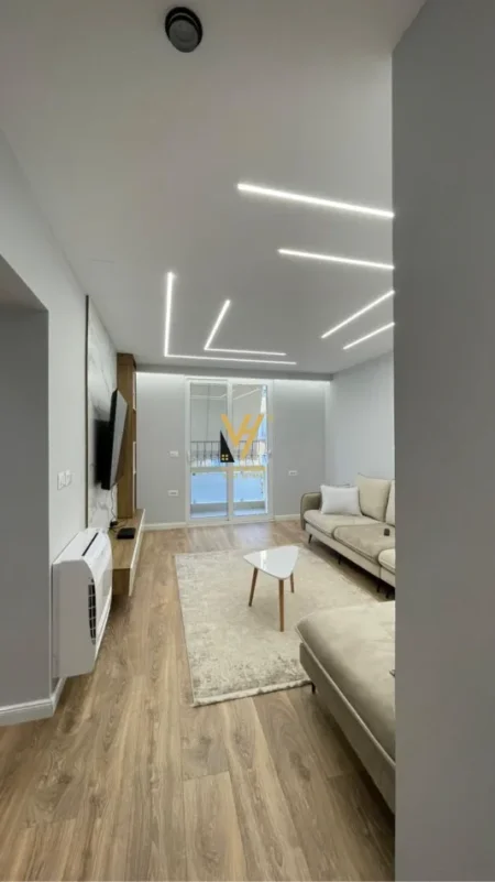 Tirane, jepet me qera apartament 1+1+Ballkon Kati 2, 75 m² 820 € (BLLOK)