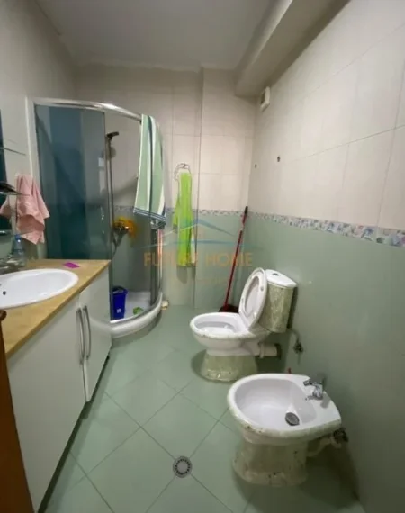 Tirane, shitet apartament 2+1 Kati 3, 104 m² 200.000 € (rruges Idriz Dollaku,)