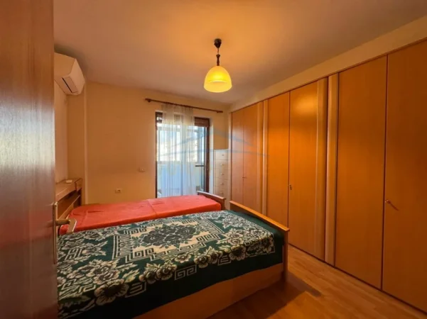 Tirane, shes apartament 2+1+Ballkon Kati 8, 104 m² 230.000 €
