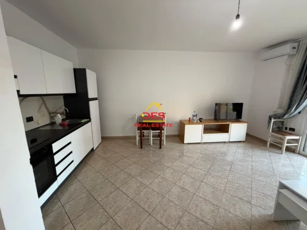 Vlore, shitet apartament 1+1+Ballkon Kati 5, 75 m² 157.000 € (Rruga Fejzo Gjomema)