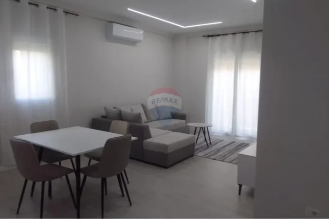 Tirane, jepet me qera apartament 1+1+Ballkon Kati 2, 70 m² 430 € (Kodra e Priftit)
