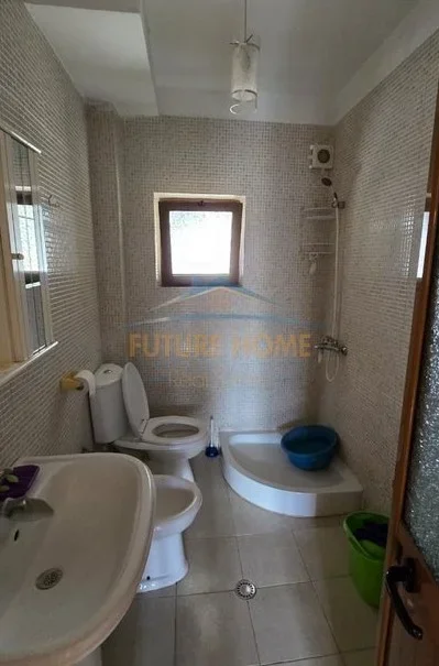 Tirane, shitet apartament 1+1 Kati 4, 54 m² 95.000 € (ali demi)