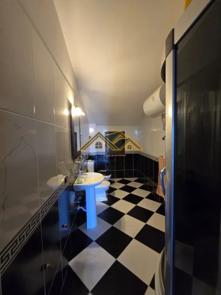 Durres, shitet Vile 3 Katshe , 500 m² 155.000 € (Koder,Shijak)