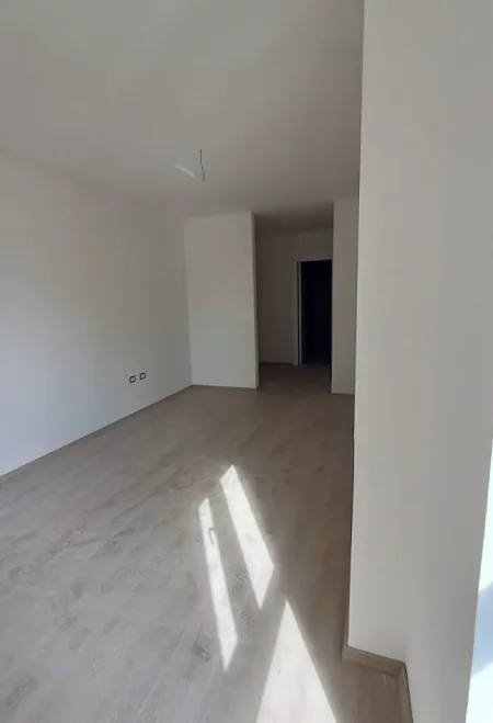 Shqiperi, shitet apartament 2+1+Ballkon Kati 10, 122 m² 192.700 € (Fusha e Aviacionit)