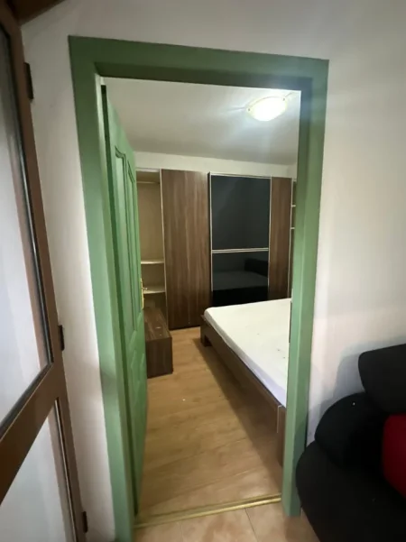 Tirane, jepet me qera apartament 1+1+Ballkon Kati 0, 64 m² 466 € (Rruga Sulejman Delvina)