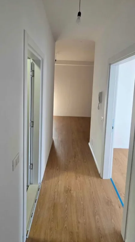 Tirane, jepet me qera zyre , 110 m² 650 € (Don Bosko)