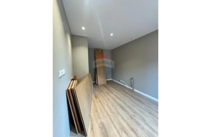 Tirane, shitet apartament 1+1+Ballkon , 59 m² 130.000 € (Kompleksi Xheluks Xibrake)