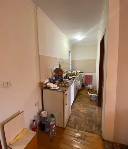 Tirane, shitet apartament 2+1 Kati 6, 61 m² 125.000 € (rruga e barrikada)