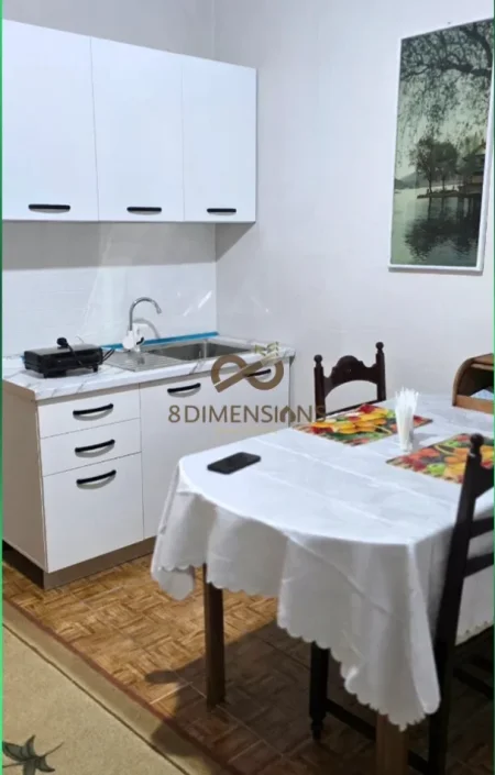 Tirane, jepet me qera apartament 1+1 Kati 4, 80 m² 450 € (ish restorant durresi)