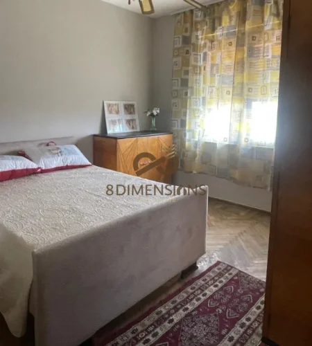 Tirane, jepet me qera apartament 1+1 Kati 4, 80 m² 450 € (ish restorant durresi)