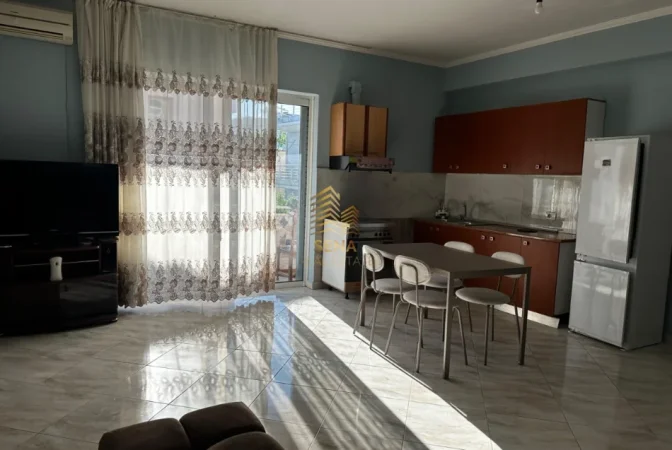 Tirane, jepet me qera apartament 1+1+Ballkon Kati 2, 85 m² 330 € (Kodra e Priftit)