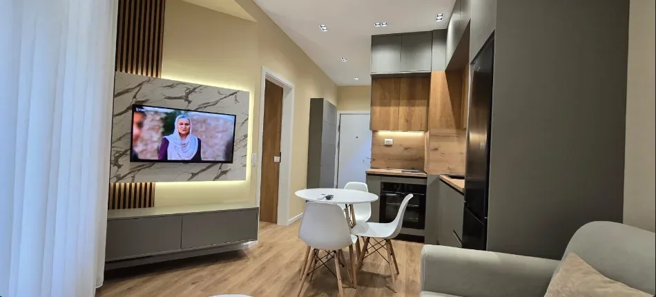 Tirane, jepet me qera apartament 1+1+Ballkon , 50 m² 400 € 