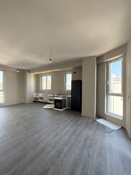 Tirane, shitet apartament 3+1 Kati 4, 135 m² 418.000 € (KOMUNA E PARISIT)