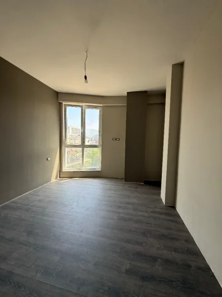 Tirane, shitet apartament 3+1 Kati 4, 135 m² 418.000 € (KOMUNA E PARISIT)