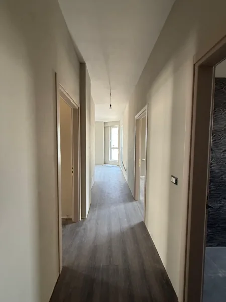 Tirane, shitet apartament 3+1 Kati 4, 135 m² 418.000 € (KOMUNA E PARISIT)
