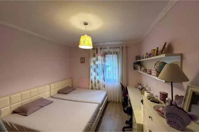 Tirane, shitet apartament 2+1 Kati 3, 104 m² 190.000 € (Kopshti Botanik)