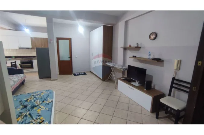 Vlore - Lungomare, shitet garsonier 1+1 Kati 3, 47 m² 105.000 € (Rruga Aleksander Moisiu, Vlore)
