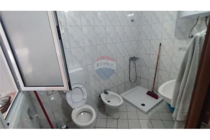 Vlore - Lungomare, shitet garsonier 1+1 Kati 3, 47 m² 105.000 € (Rruga Aleksander Moisiu, Vlore)