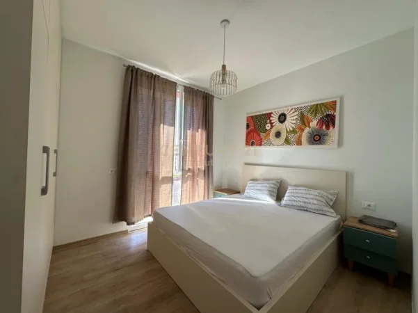Tirane, jepet me qera apartament 1+1 Kati 2, 55 m² 600 € 