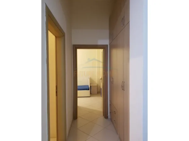 Tirane, shitet ambjent biznesi Kati 0, 186 m² (Kodra e Diellit , Tiranë)