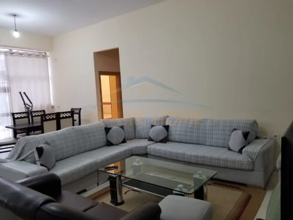 Tirane, shitet ambjent biznesi Kati 0, 186 m² (Kodra e Diellit , Tiranë)