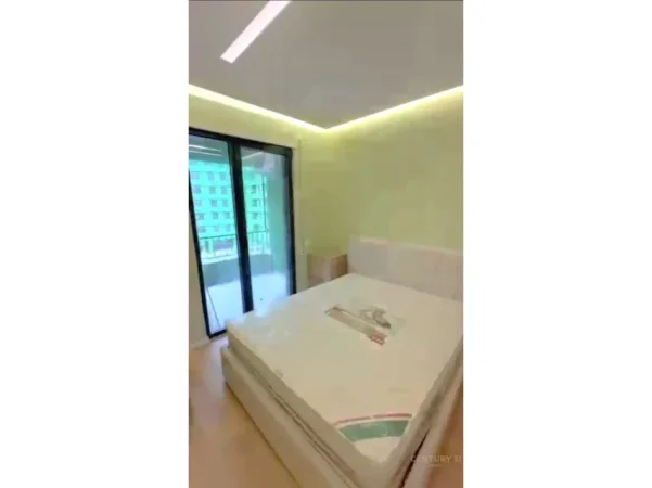 Tirane, jepet me qera apartament 1+1 Kati 3, 72 m² 600 € (rruga 5 maji)