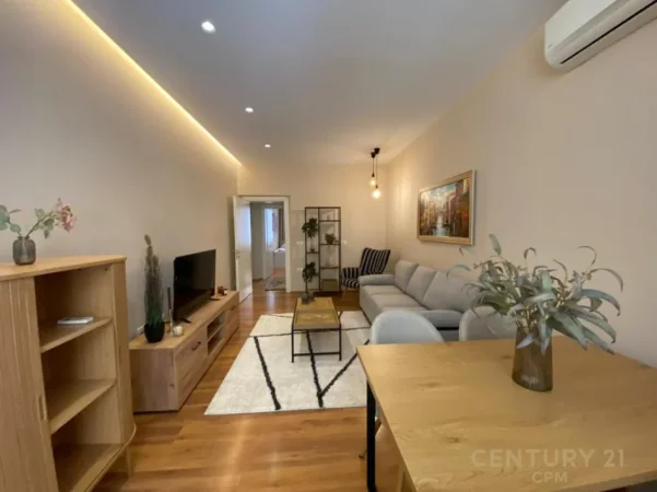 Tirane, jepet me qera apartament 2+1 Kati 2, 78 m² 1.300 € (rruga brigada 8)