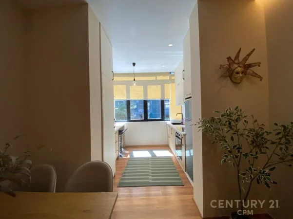 Tirane, jepet me qera apartament 2+1 Kati 2, 78 m² 1.300 € (rruga brigada 8)