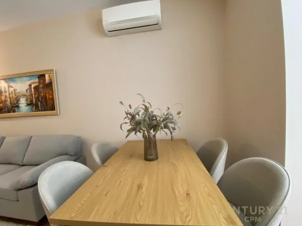 Tirane, jepet me qera apartament 2+1 Kati 2, 78 m² 1.300 € (rruga brigada 8)