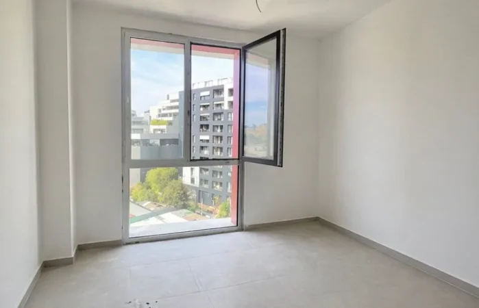 Tirane, jepet me qera zyre , 148 m² 820 € (Farmacia 10)