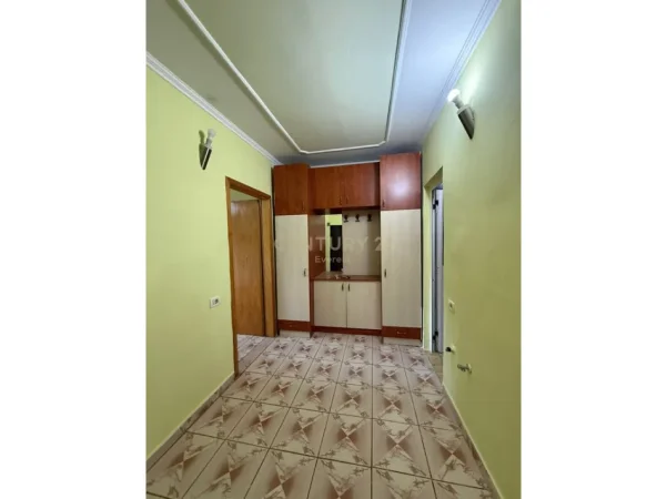 Tirane, shes apartament 1+1 Kati 2, 58 m² 122.000 € (irfan tomini)