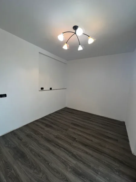 Shqiperi, shitet apartament 2+1+Ballkon Kati 6, 92 m² 195.000 € (Fusha e Aviacionit)