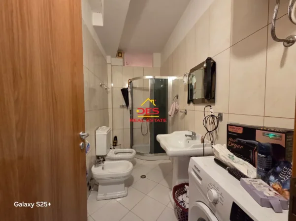 Vlore, shitet apartament 2+1+Ballkon Kati 4, 116 m² (Rruga Fejzo Gjomema)