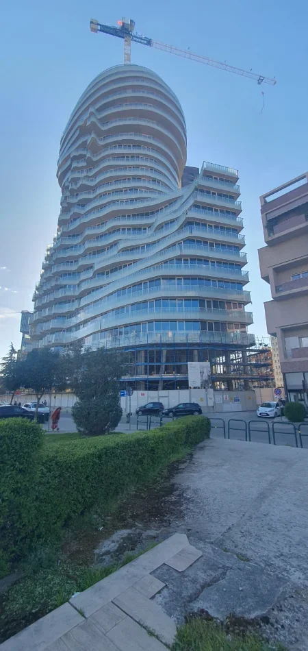 Tirane, shitet apartament 2+1+Aneks+Ballkon Kati 5, 223 m² 1.113.150 € (Sheshi Skenderbej)