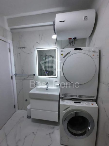 Tirane, jepet me qera apartament 1+1 Kati 6, 43 m² 500 Euro (Rruga Don Bosko, prane Kishes)