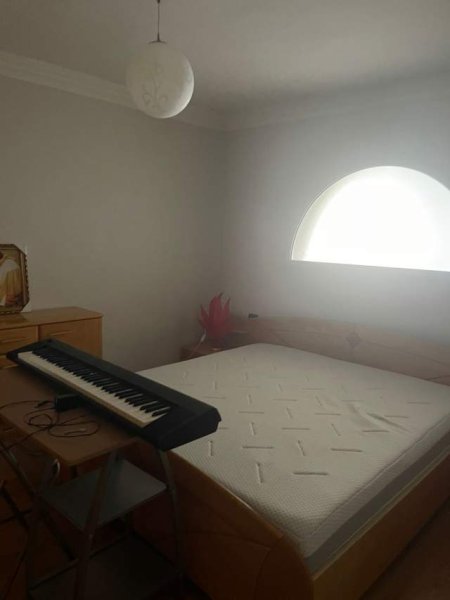 Tirane, jepet me qera apartament 2+1 Kati 2, 76 m² 450 Euro (Pazari i Ri)