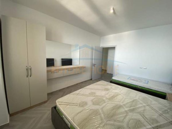 Durres, jepet me qera apartament 1+1+BLK Kati 12, 89 m² 650 Euro (Vollga)