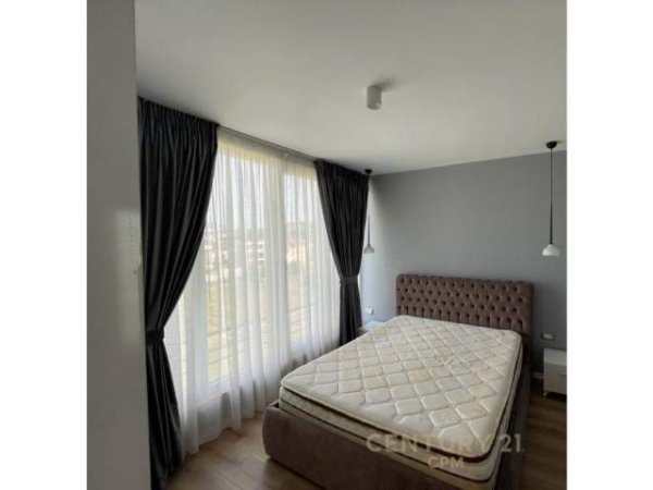 Tirane, jepet me qera 2+1 Kati 5, 88 m² 700 Euro (Rruga e Ullishtes)