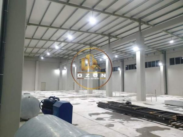 Tirane, jepet me qera magazine Kati 0, 1.200 m² 5.400 Euro (PRANE CITY PARK)