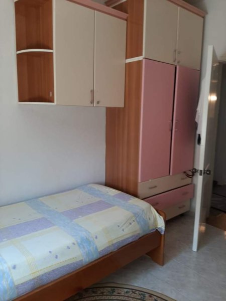 Tirane, jepet me qera apartament 2+1+BLK Kati 3, 101 m² 420 Euro (Rruga Aleksander Moisiu)