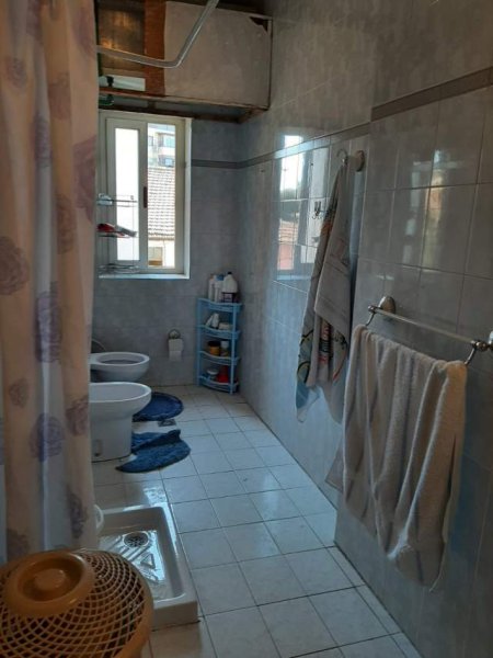 Tirane, jepet me qera apartament 2+1+BLK Kati 3, 100 m² 420 Euro (prane piceri Hallall)