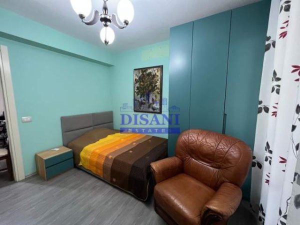 Tirane, jepet me qera apartament 100 m² 850 Euro (Stadiumi Dinamo)