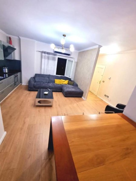 Tirane, shes apartament 2+1 96 m² 169.000 Euro (21 Dhjetori, brenda Unazes)