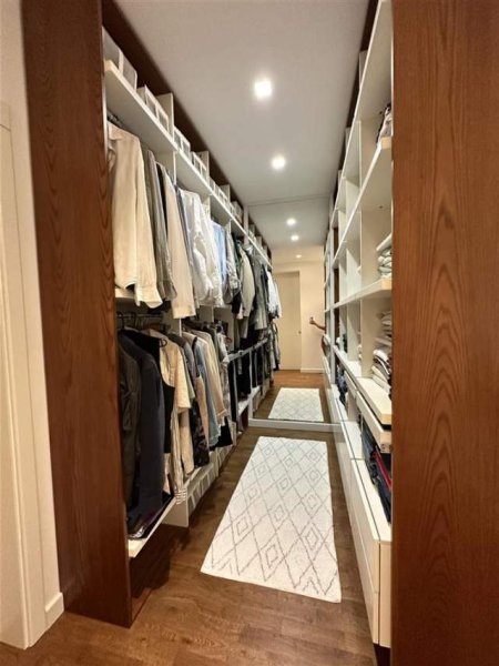 Tirane, jepet me qera apartament 2+1+A+BLK Kati 2, 125 m² 1.000 Euro (Kopshti Botanik)