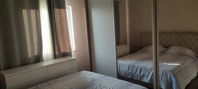 Tirane, jepet me qera apartament 1+1+A+BLK Kati 5, 65 m²400 Euro