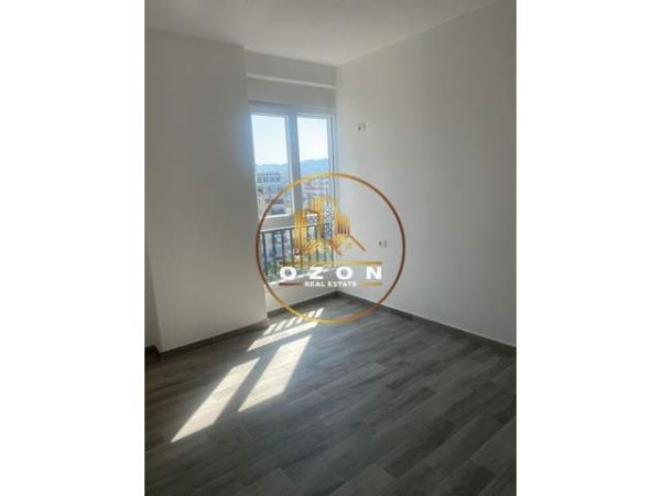 Tirane, jepet me qera apartament 2+1+A+BLK Kati 8, 85 m² 400 Euro (ASTIR)