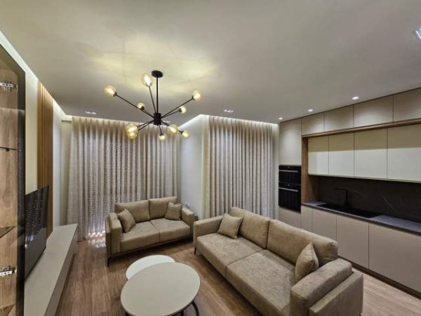 Tirane, jepet me qera apartament 2+1+BLK Kati 2, 120 m² 1.300 Euro (teg)