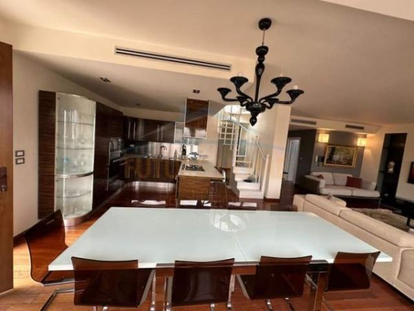 Tirane, jepet me qera apartament 4+1 Kati 9, 400 m² 4.000 Euro (PAZARI I RI)