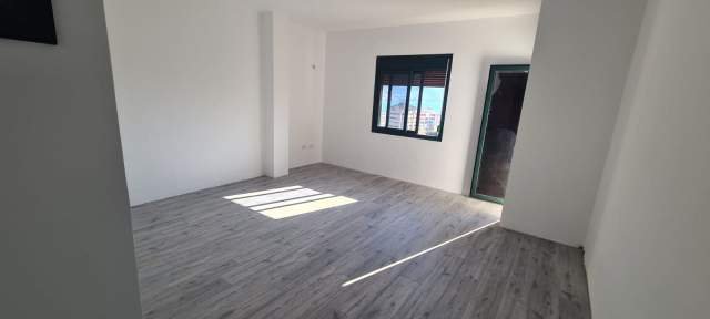 Vlore, shitet apartament 1+1+BLK 83 m² 1.500 Euro/m2 (Port,Vlore)